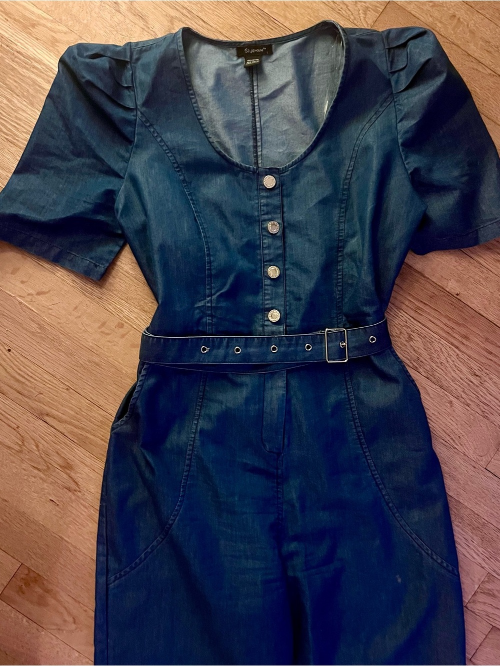 Denim belted button-down Jumpsuit by FashionHouse. Sz Lg